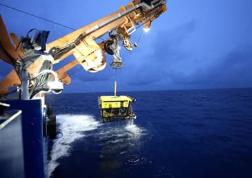 6000米级!我国自主研制的深海无人遥控潜水器“海琴”号成功海试