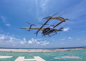 我国自主研发的吨级无人飞行器首次完成海上平台物资运输