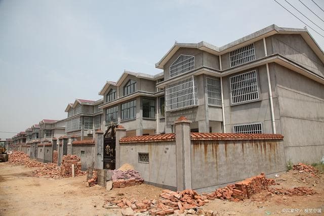 农业农村部:明确不允许城镇居民到农村购买农房、宅基地,严禁退休干部到农村占地建房