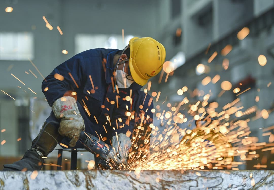 7月规上工业企业营收保持增长 制造业利润同比增长6.8%