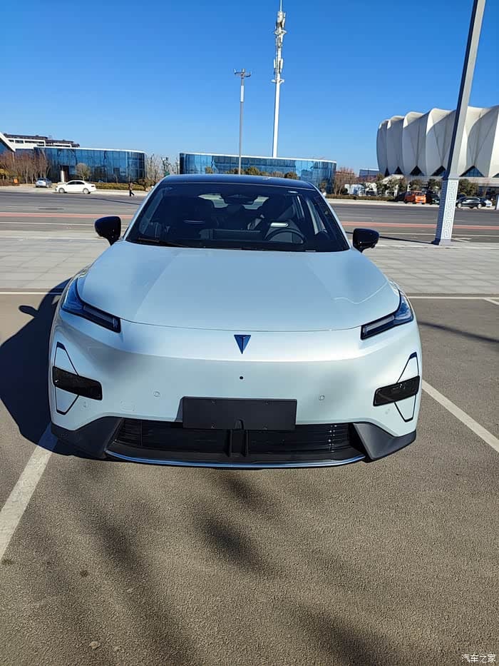 深蓝汽车被指变相降价,董事长“一年保价”承诺遭质疑