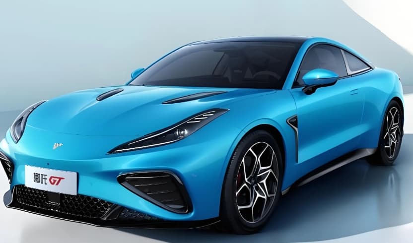 新能源汽车渗透率首破55%,行业格局生变